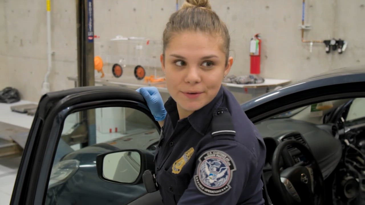 The Smuggler's Gambit